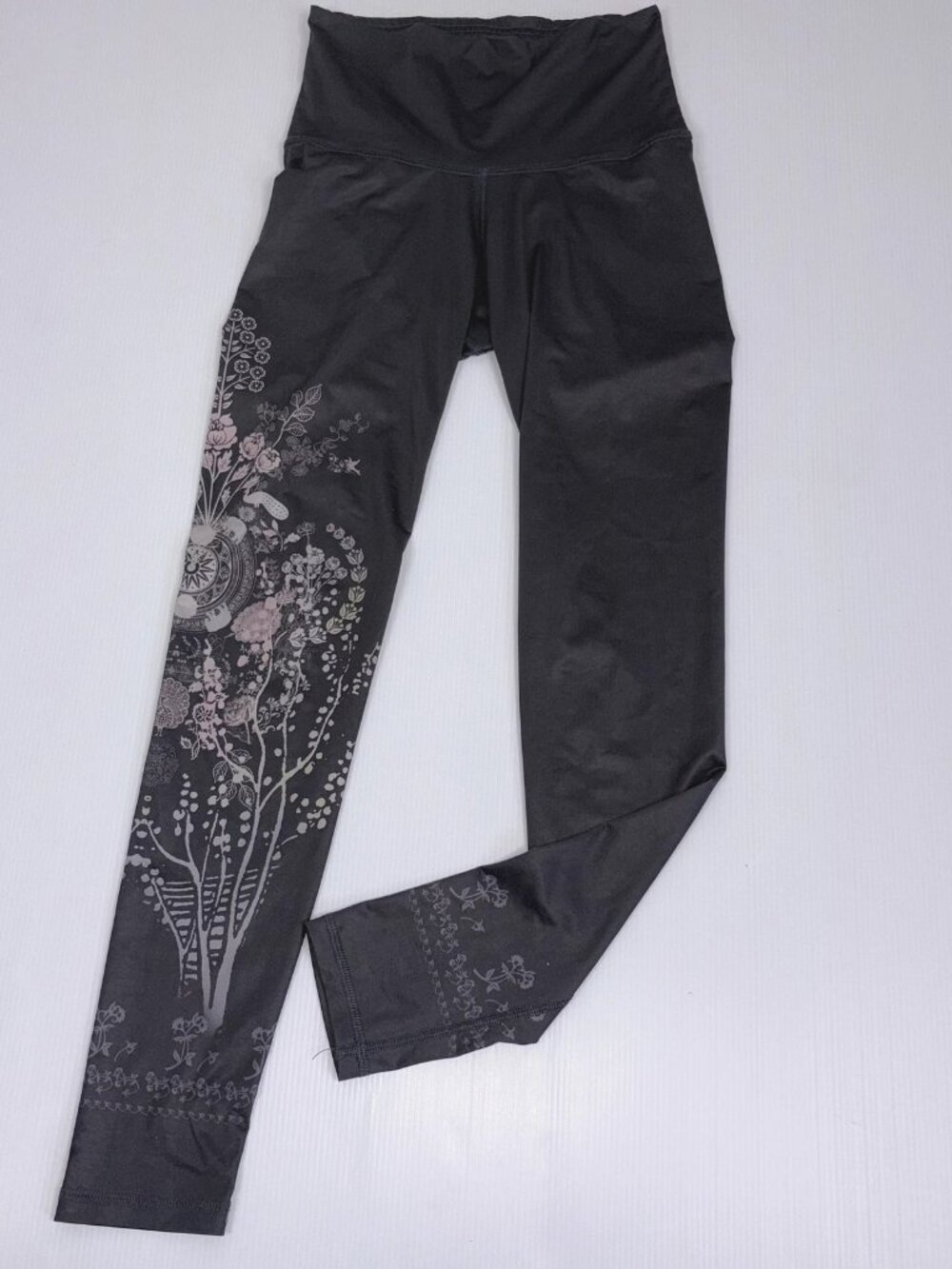 ROSE BUDDHA women's floral leggings small